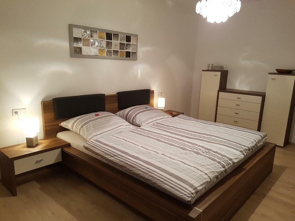 Andys Ferienwohnung Neustadt an der Waldnaab Ngoại thất bức ảnh